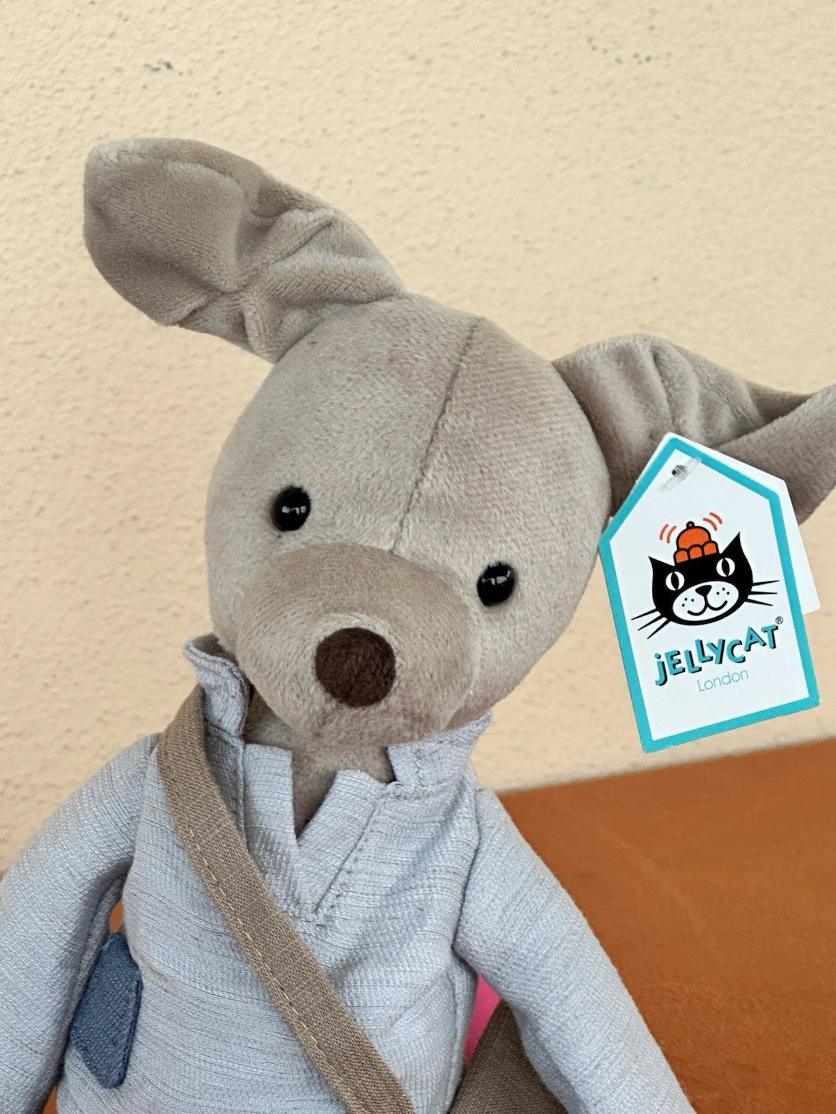 NUOVO Jellycat Pedlar Cucciolo Nuovo con etichette Raro Cane Pensionato Postino Giocattolo Morbido Mutt Peluche