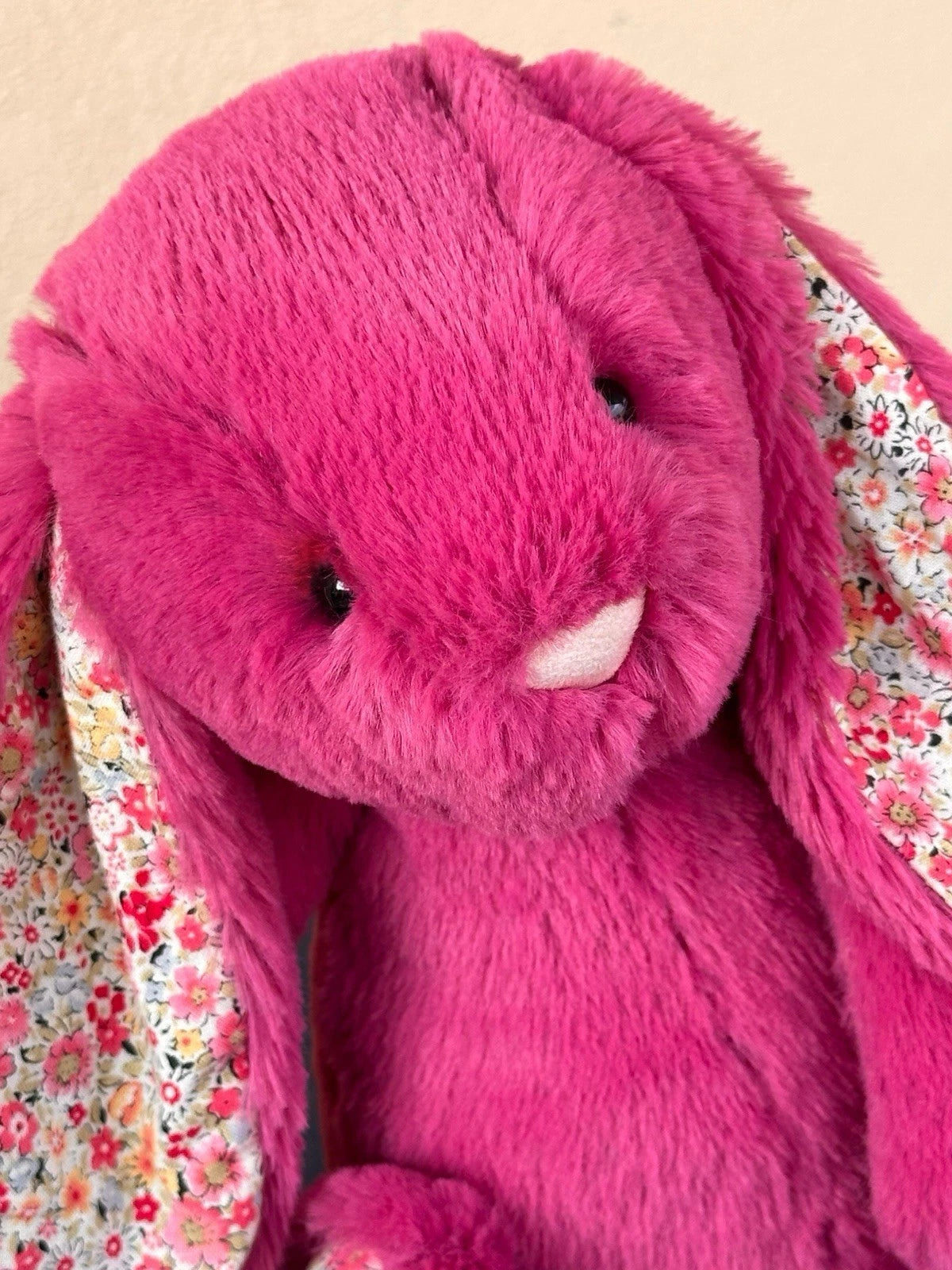 Jellycat Medium Bashful Rose Blossom Bunny Rare Retired Hot Pink Rabbit Plush