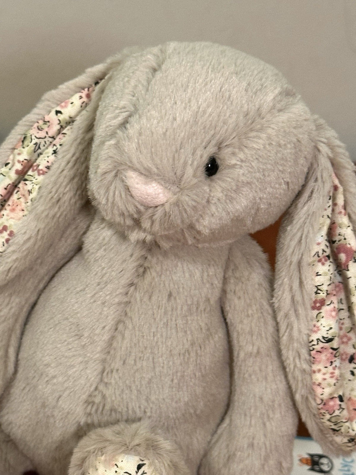 NUOVO coniglietto Jellycat Little Blossom Bea beige nuovo con etichette piccolo fiore di bea timido 8"-