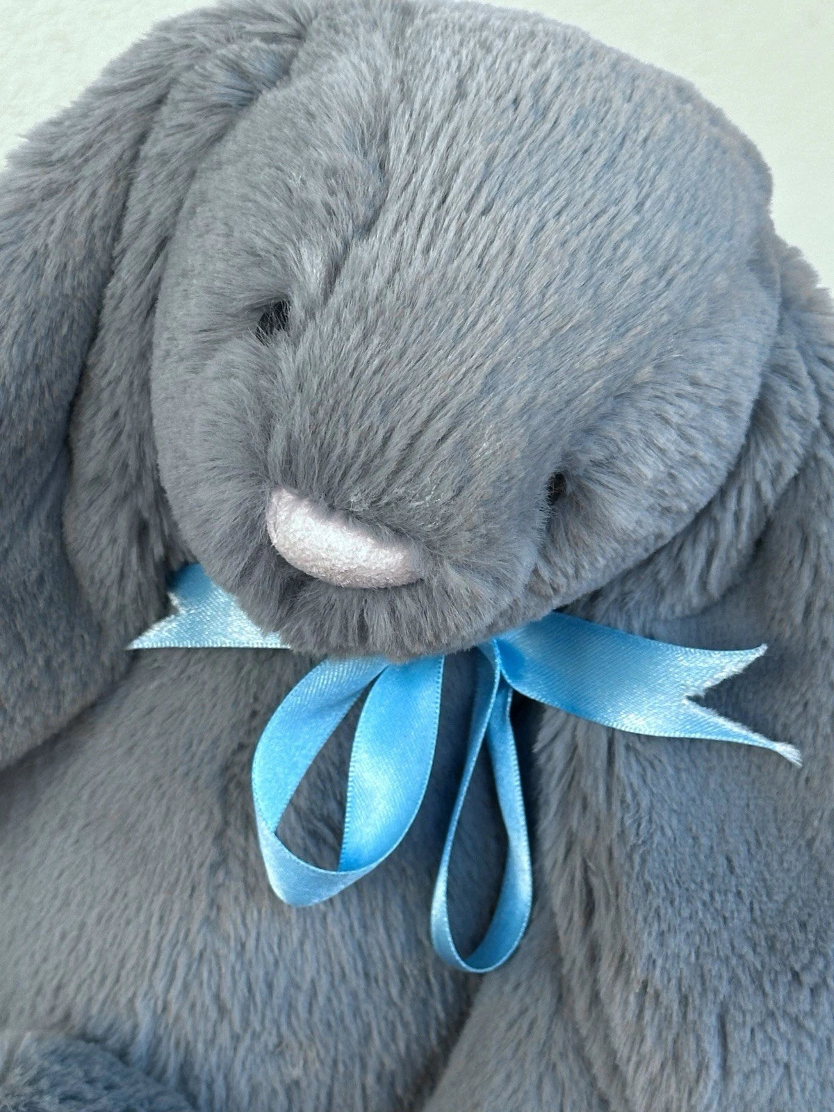 Jellycat Medium Bashful Dusky Blue Bunny BNWOT Retired Dust Blue Rabbit Plush