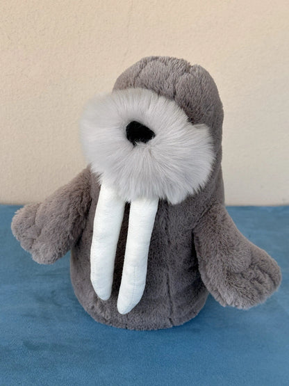 Peluche JellyCat grande Willie Walrus mammifero marino in pensione zanna mammifero marino cm.40